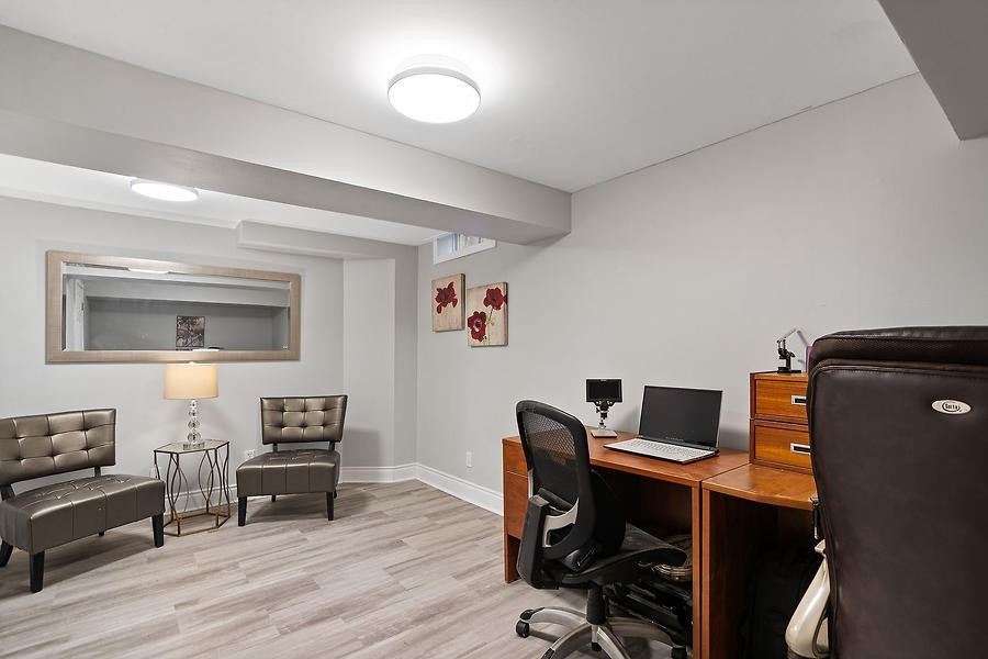 371 Bronte St S, #45