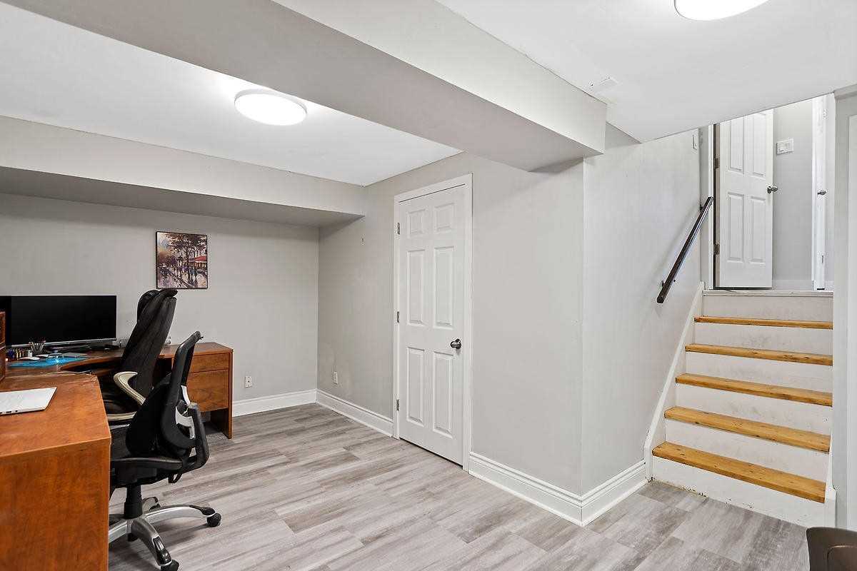 371 Bronte St S, #45