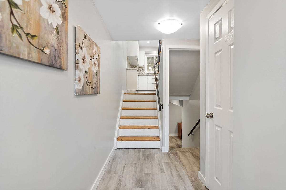 371 Bronte St S, #45