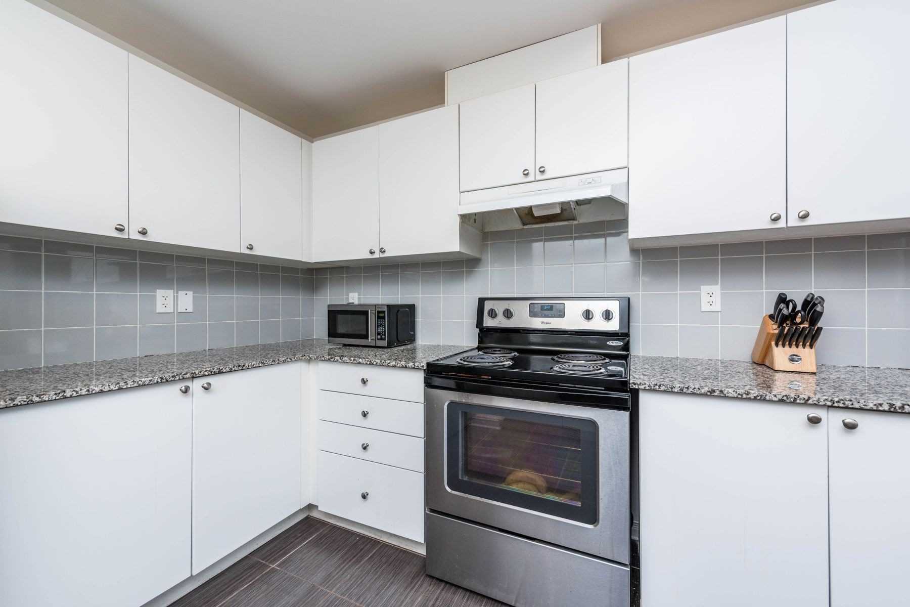 180 Howden Blvd, #10