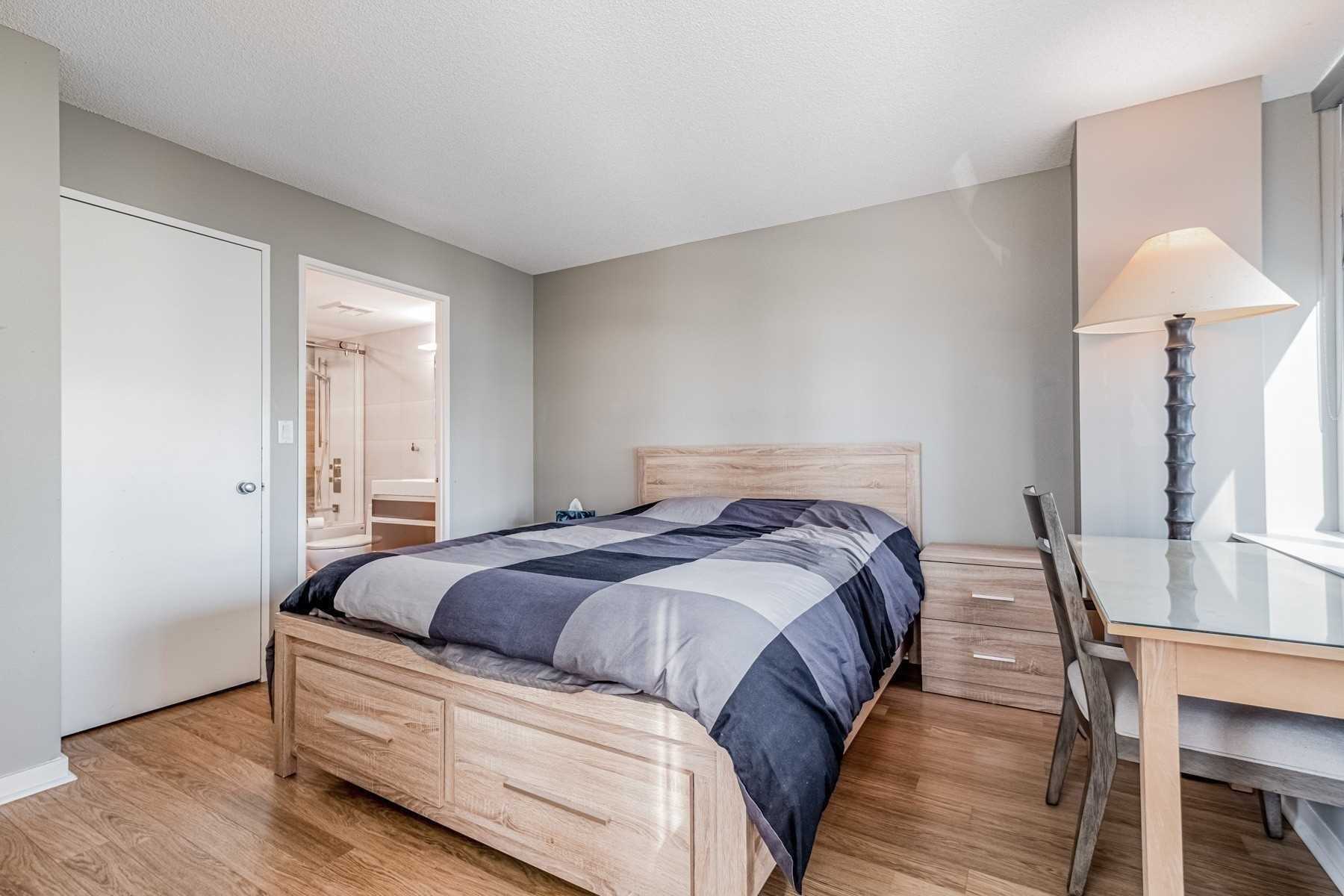 300 Manitoba St, #309