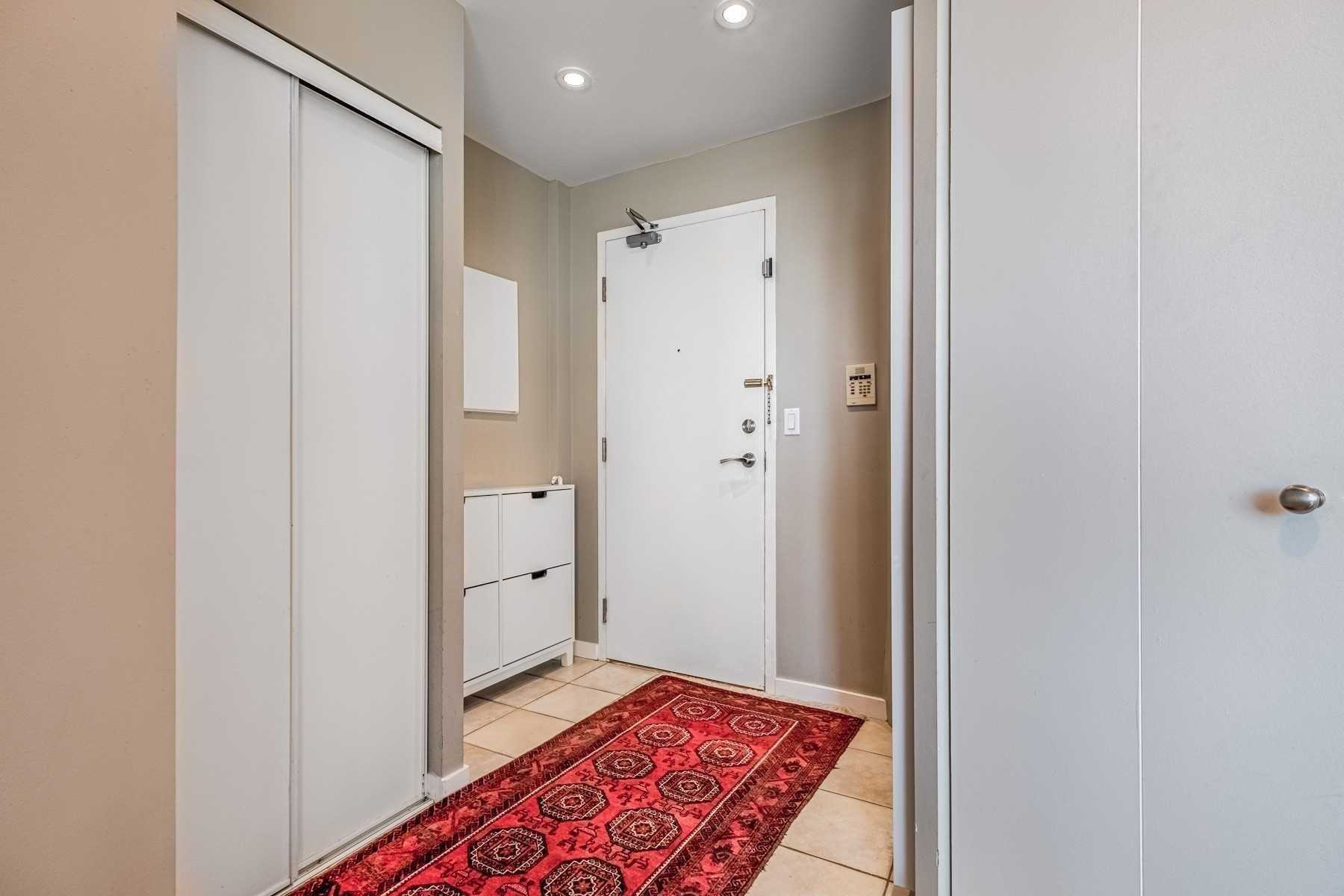 300 Manitoba St, #309
