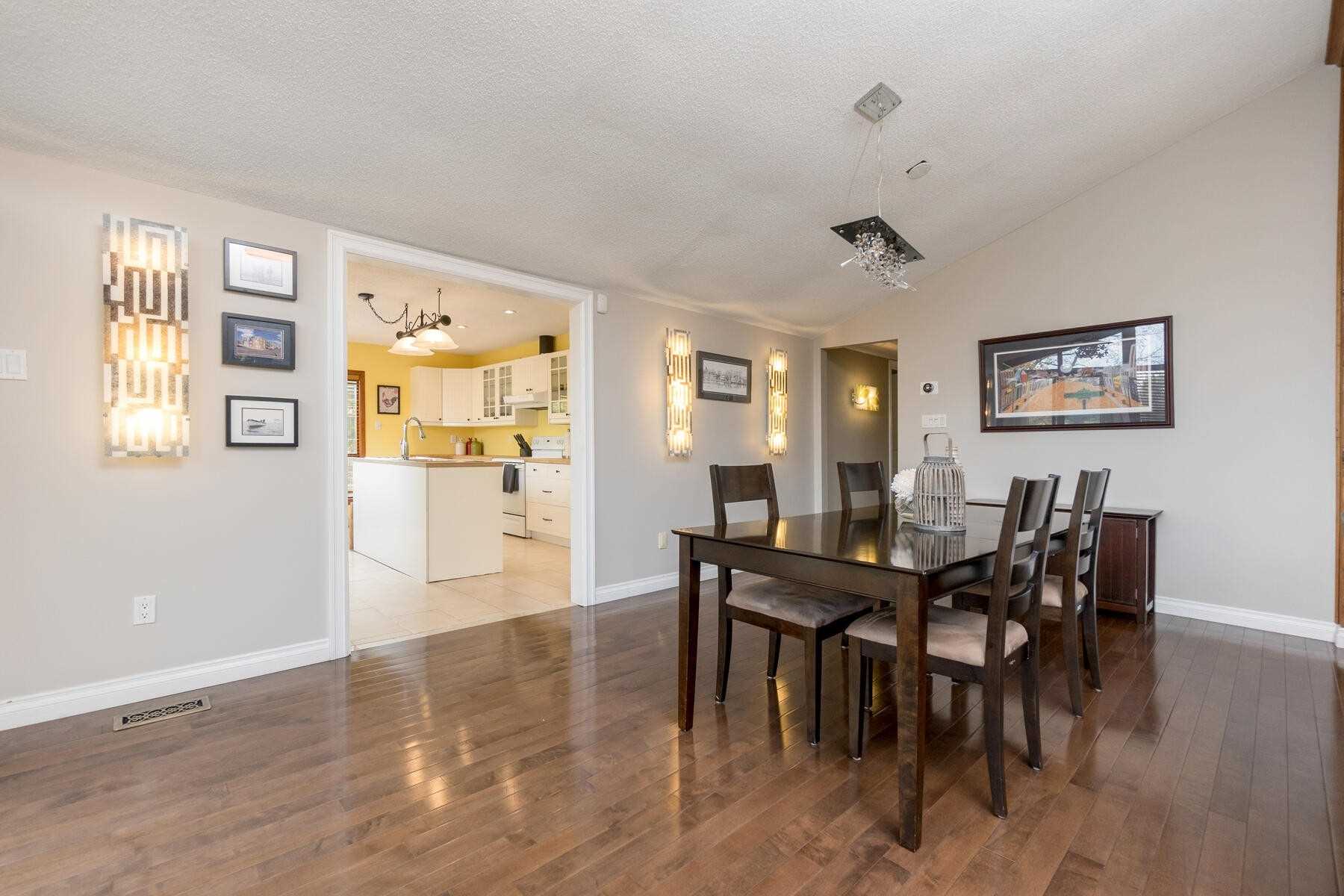 13 Stewarttown Rd