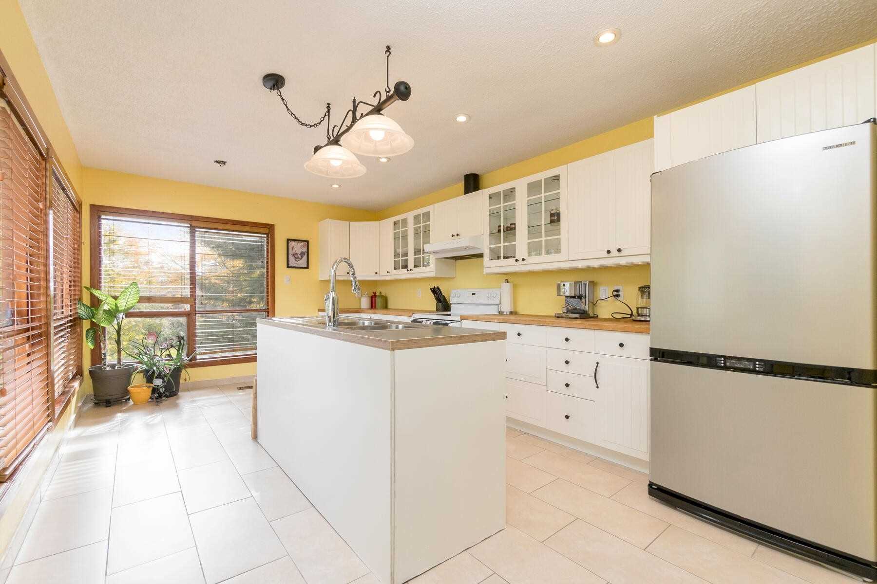 13 Stewarttown Rd