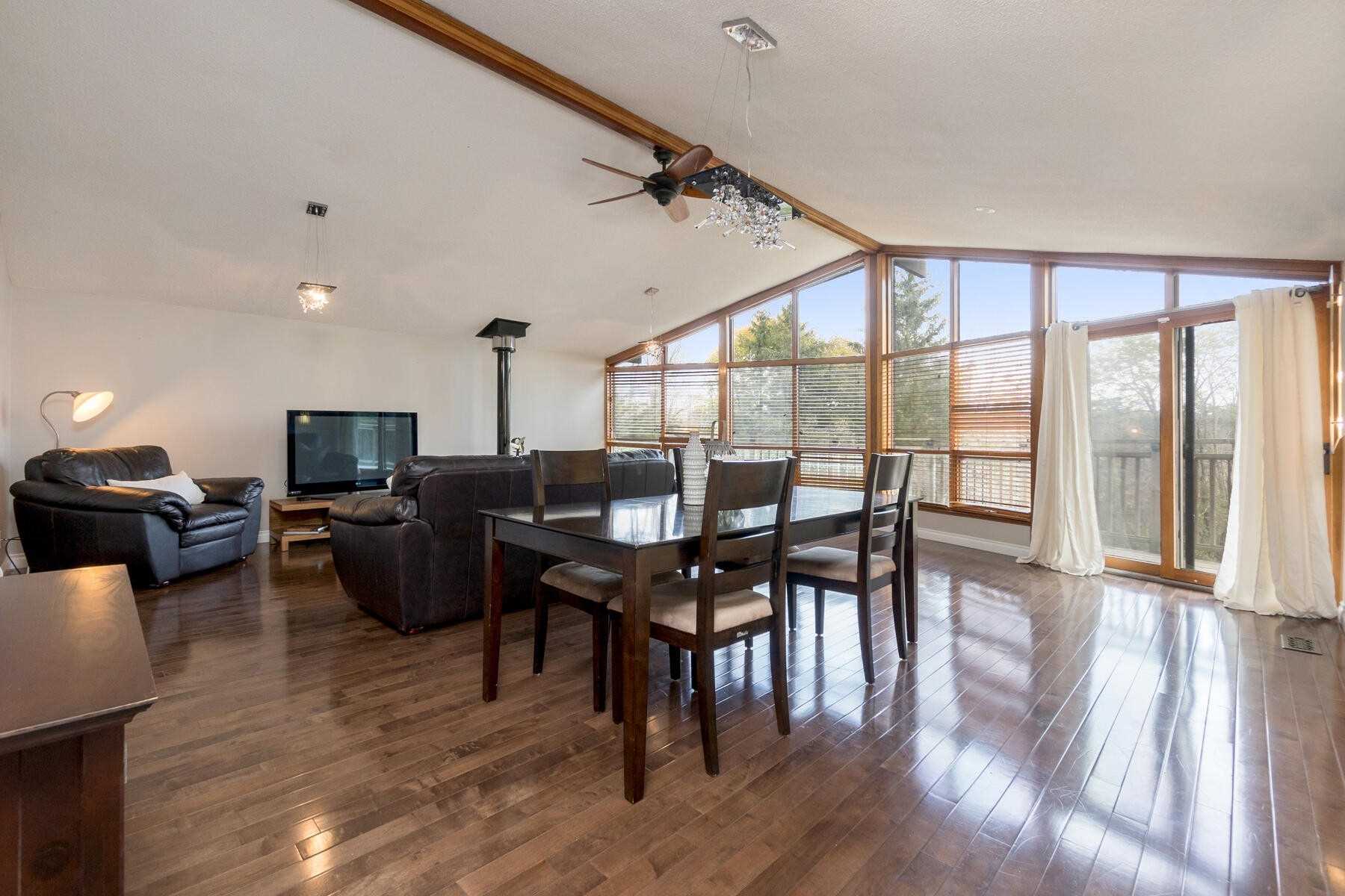 13 Stewarttown Rd