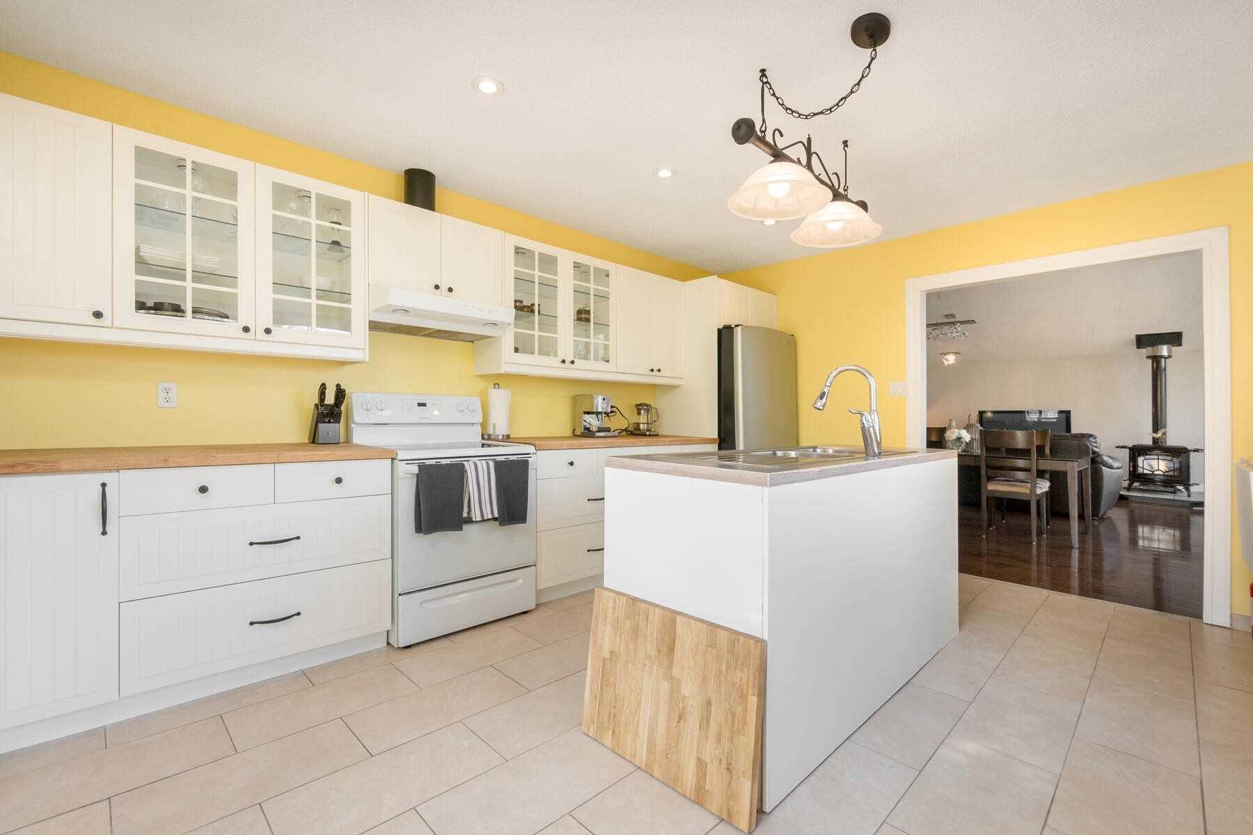 13 Stewarttown Rd