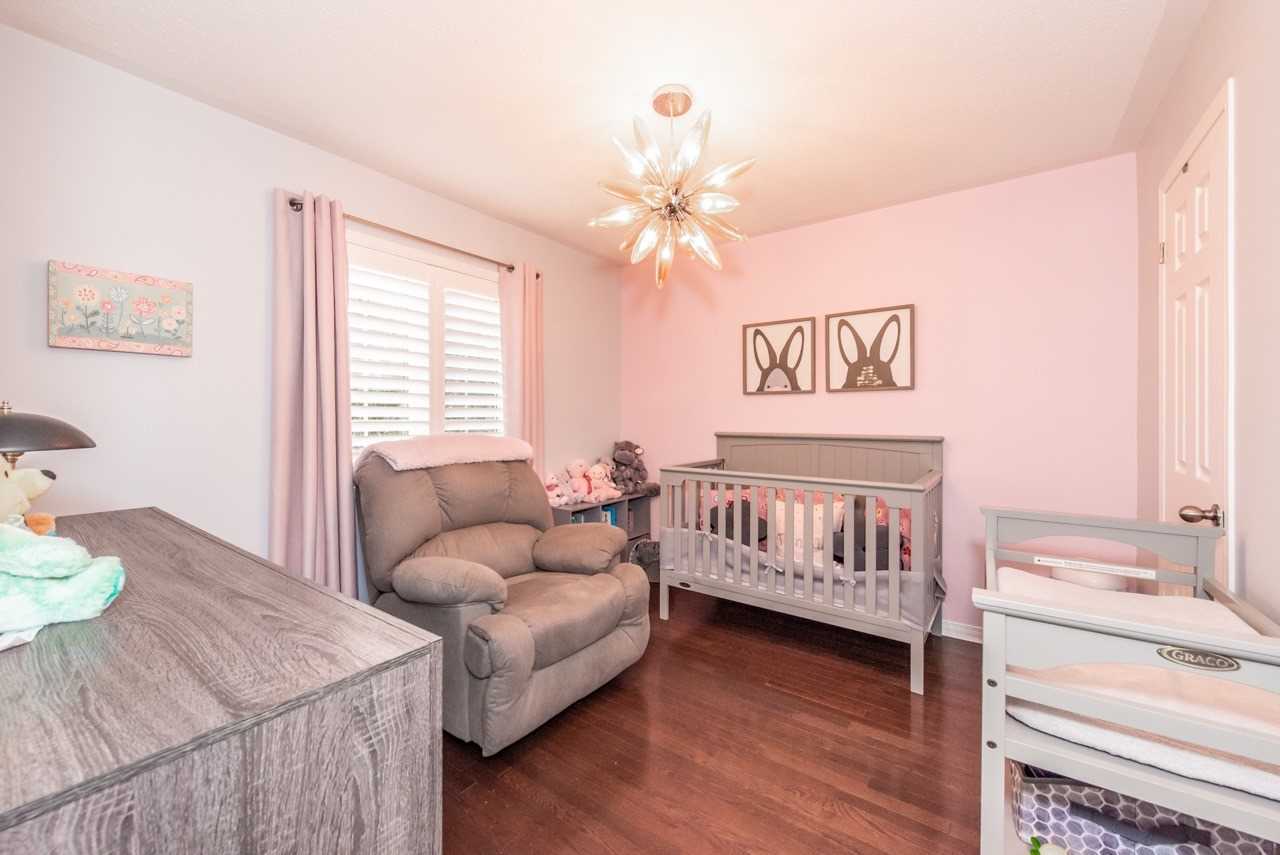 21 Chetholme Pl
