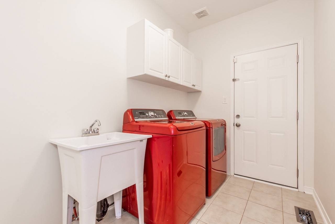 21 Chetholme Pl
