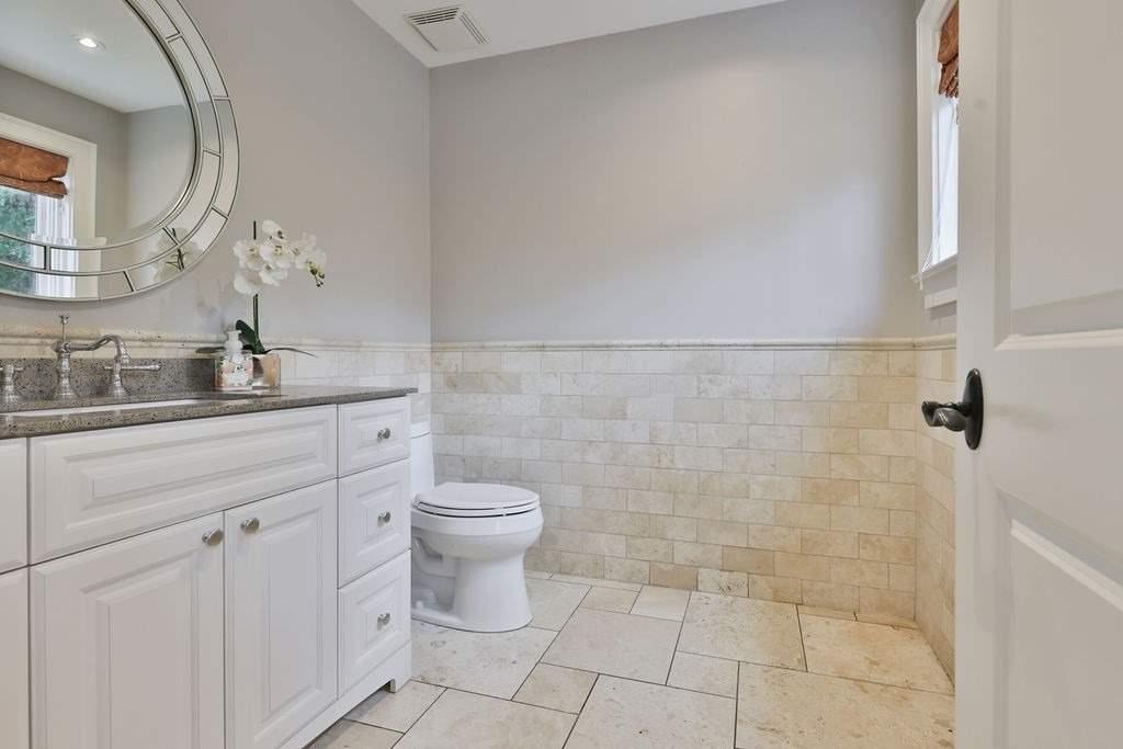 1267 Cambridge Dr