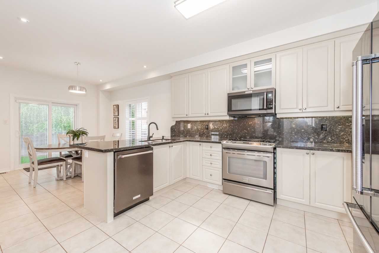 21 Chetholme Pl