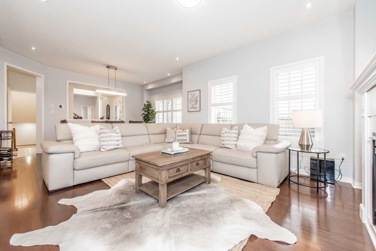 21 Chetholme Pl