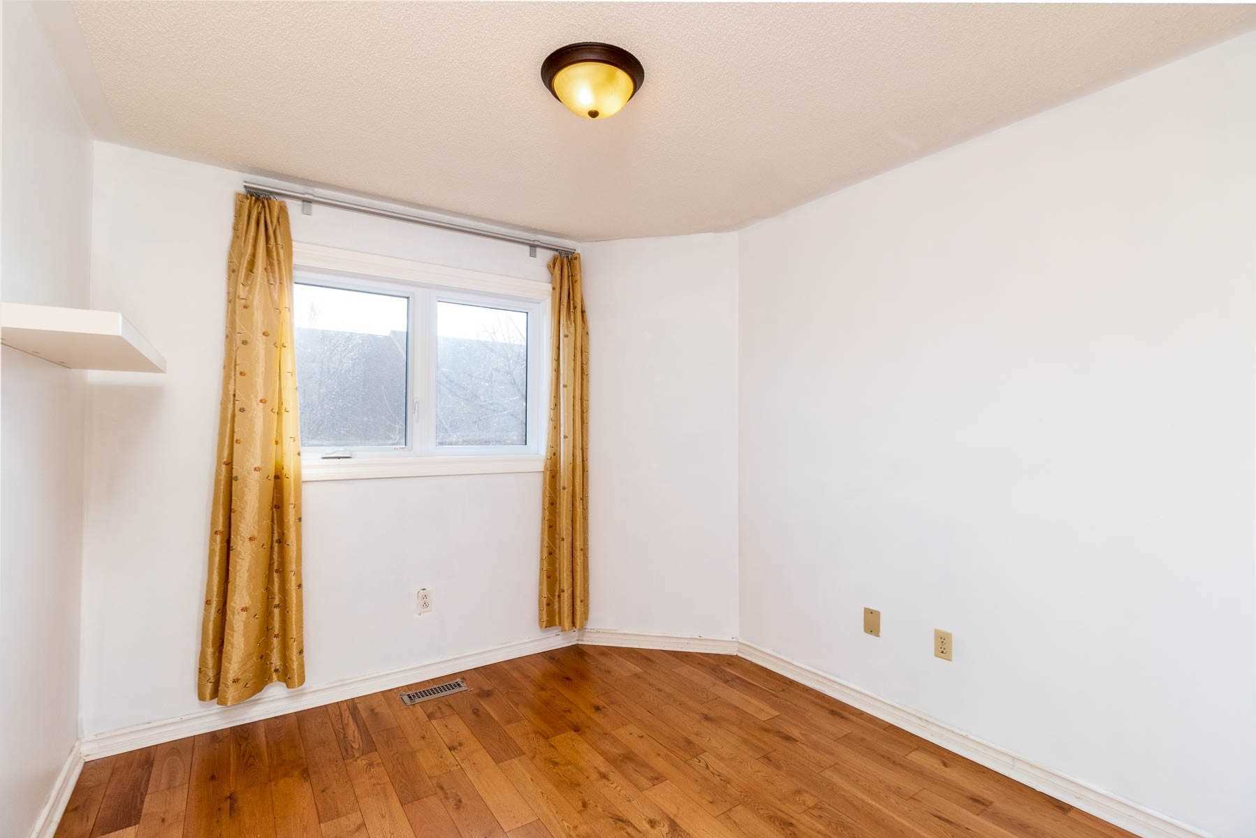 2262 Yorktown Circ