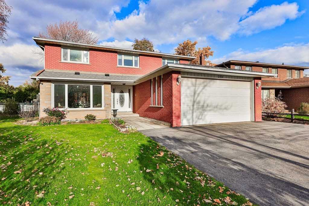 2551 Birch Cres