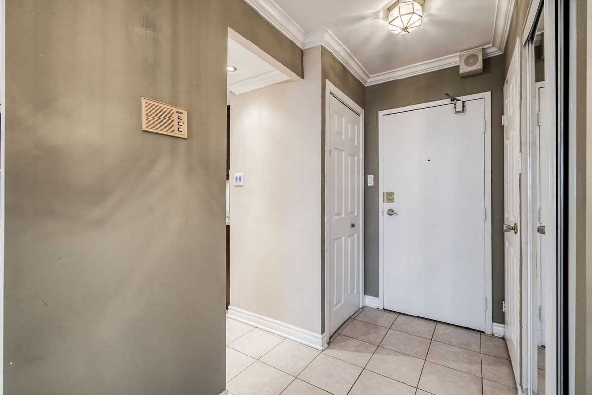 3100 Kirwin Ave, #2506