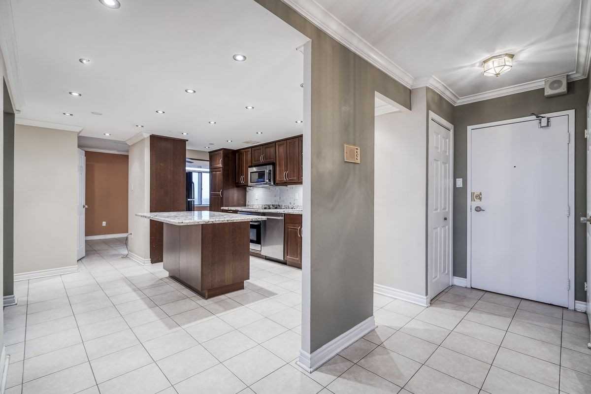 3100 Kirwin Ave, #2506