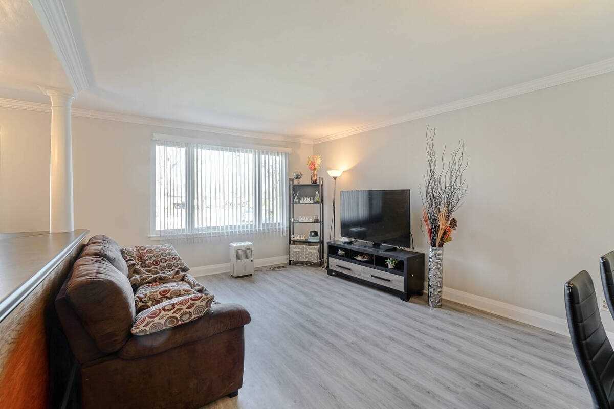 19 Anne Crt