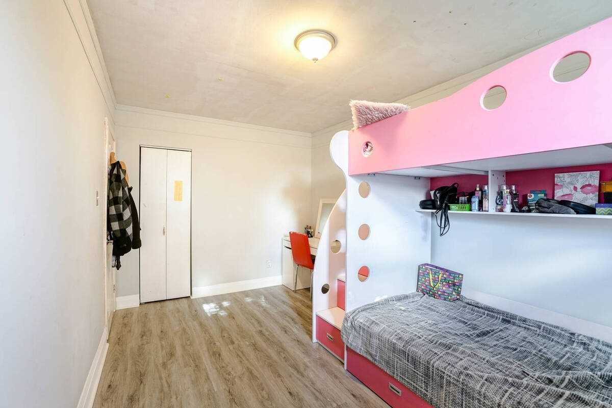19 Anne Crt