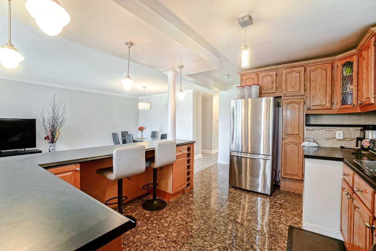 19 Anne Crt