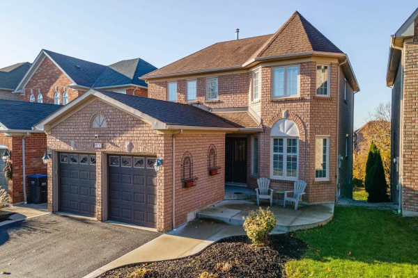 6830 Summer Heights Dr, Mississauga