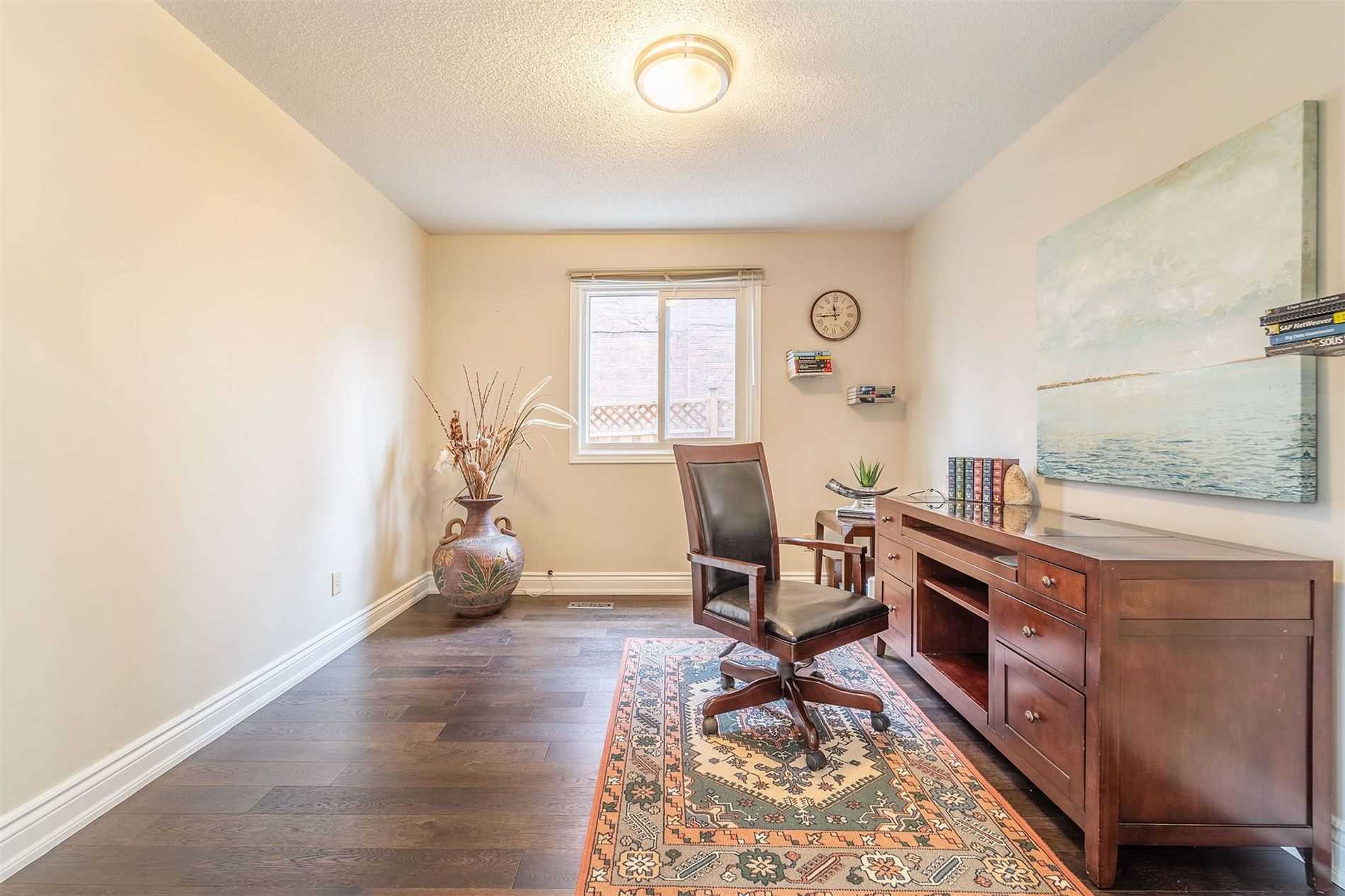 1442 Winterbourne Dr