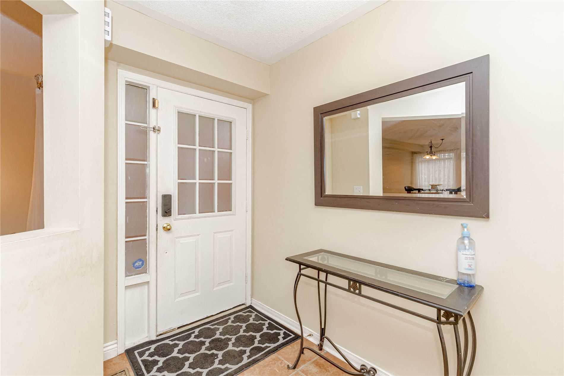 1188 Prestonwood Cres