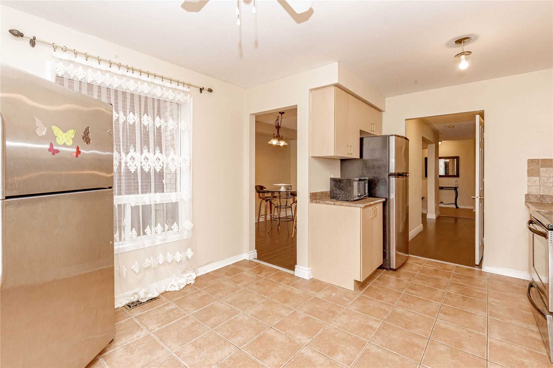 1188 Prestonwood Cres