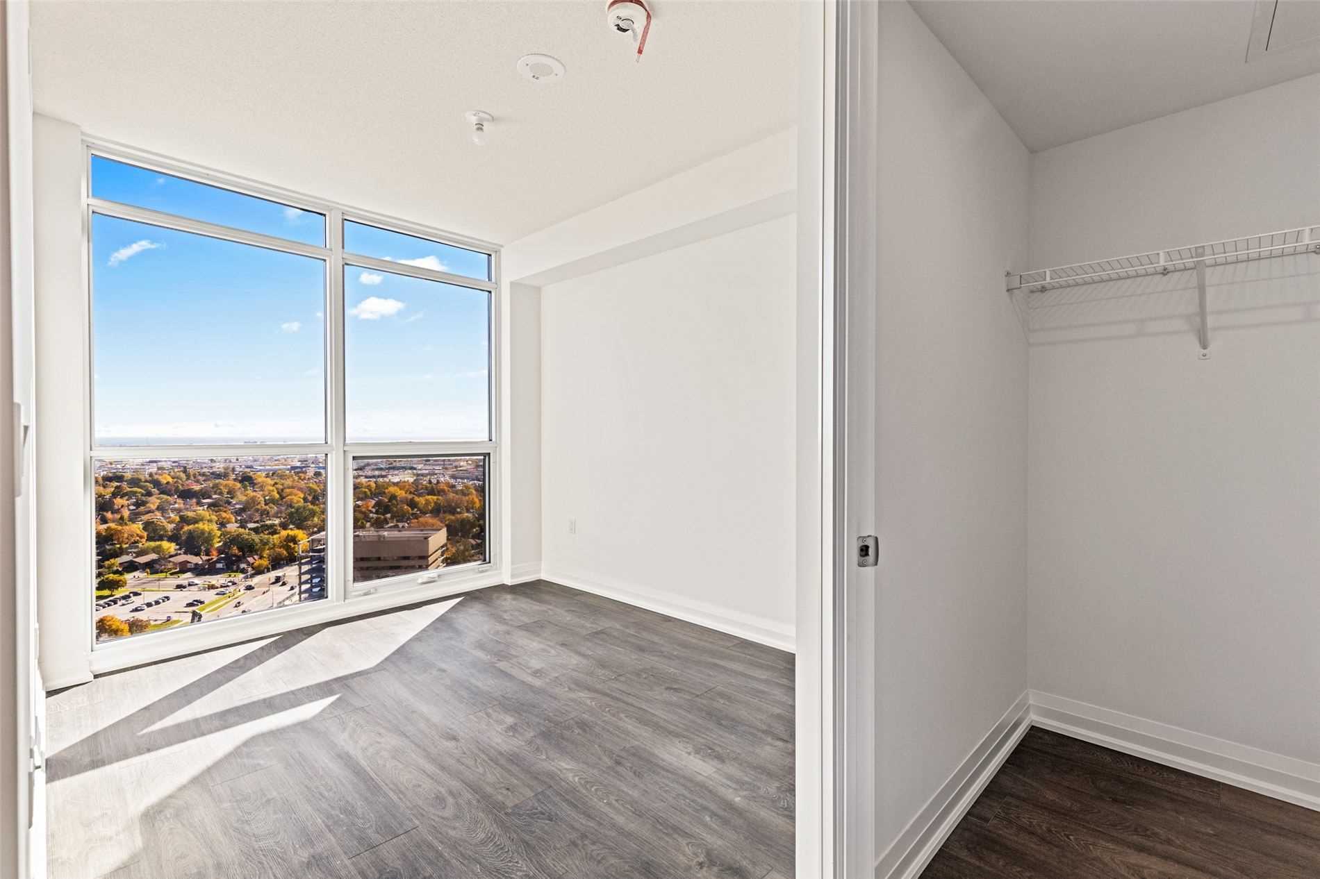 30 Gibbs Rd, #2407