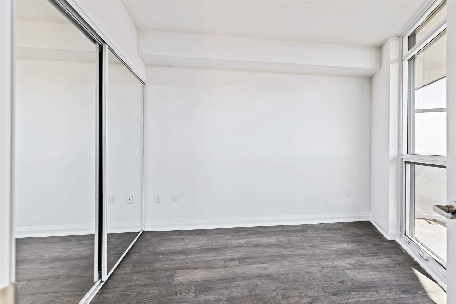 30 Gibbs Rd, #2407