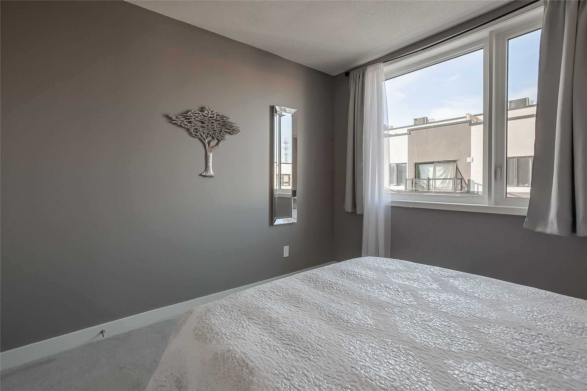 1133 Cooke Blvd, #810