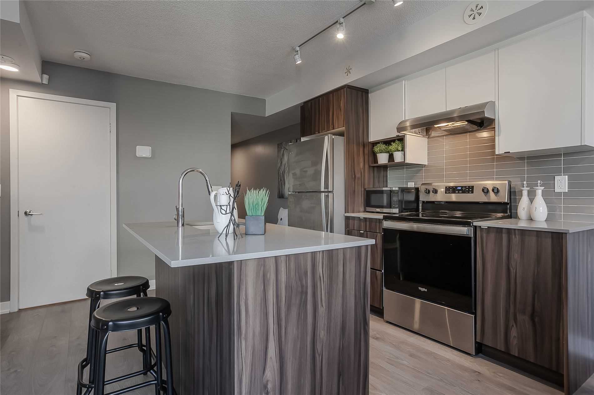 1133 Cooke Blvd, #810