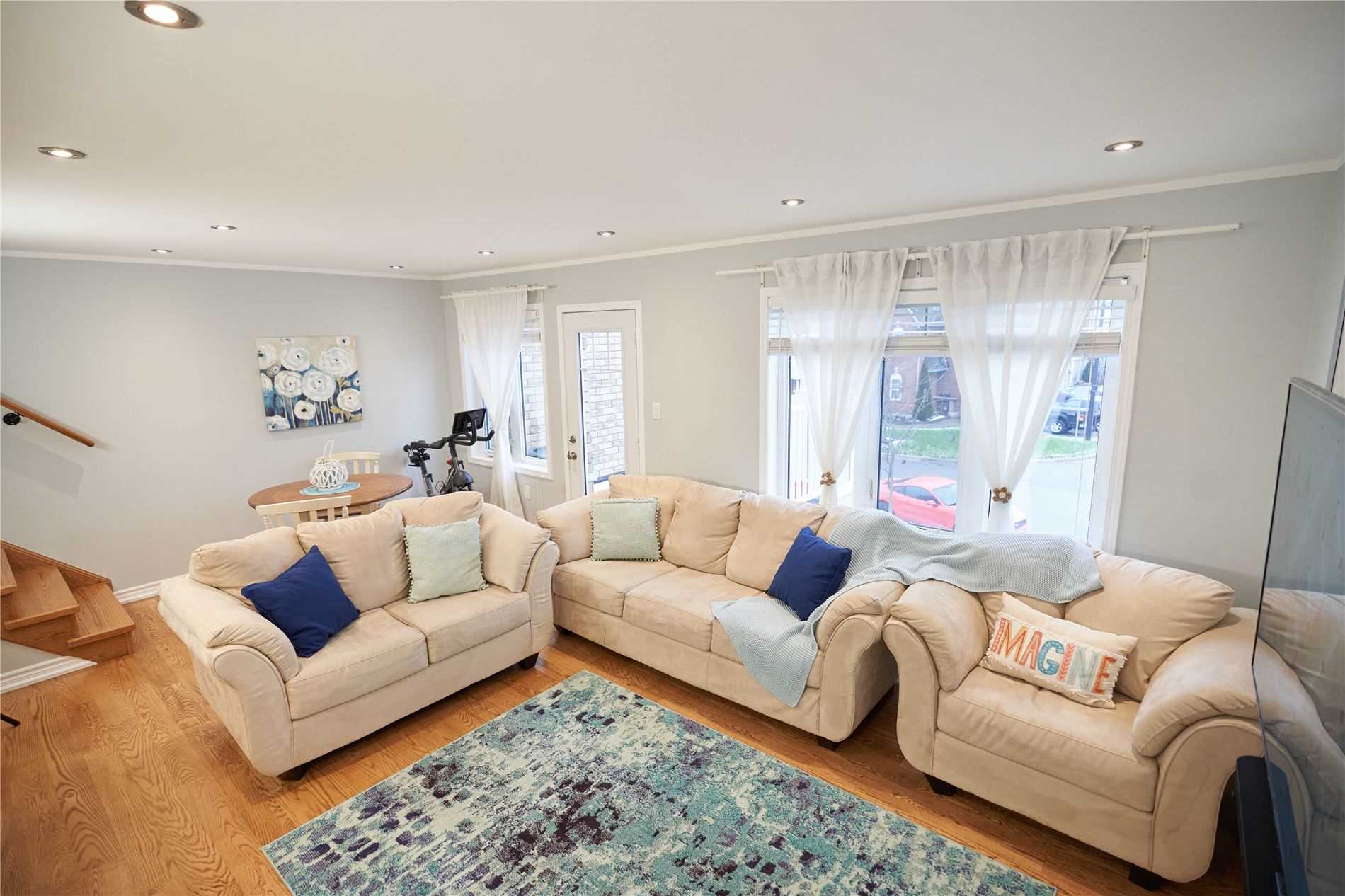 Listing W5469298 - Large Photo # 3