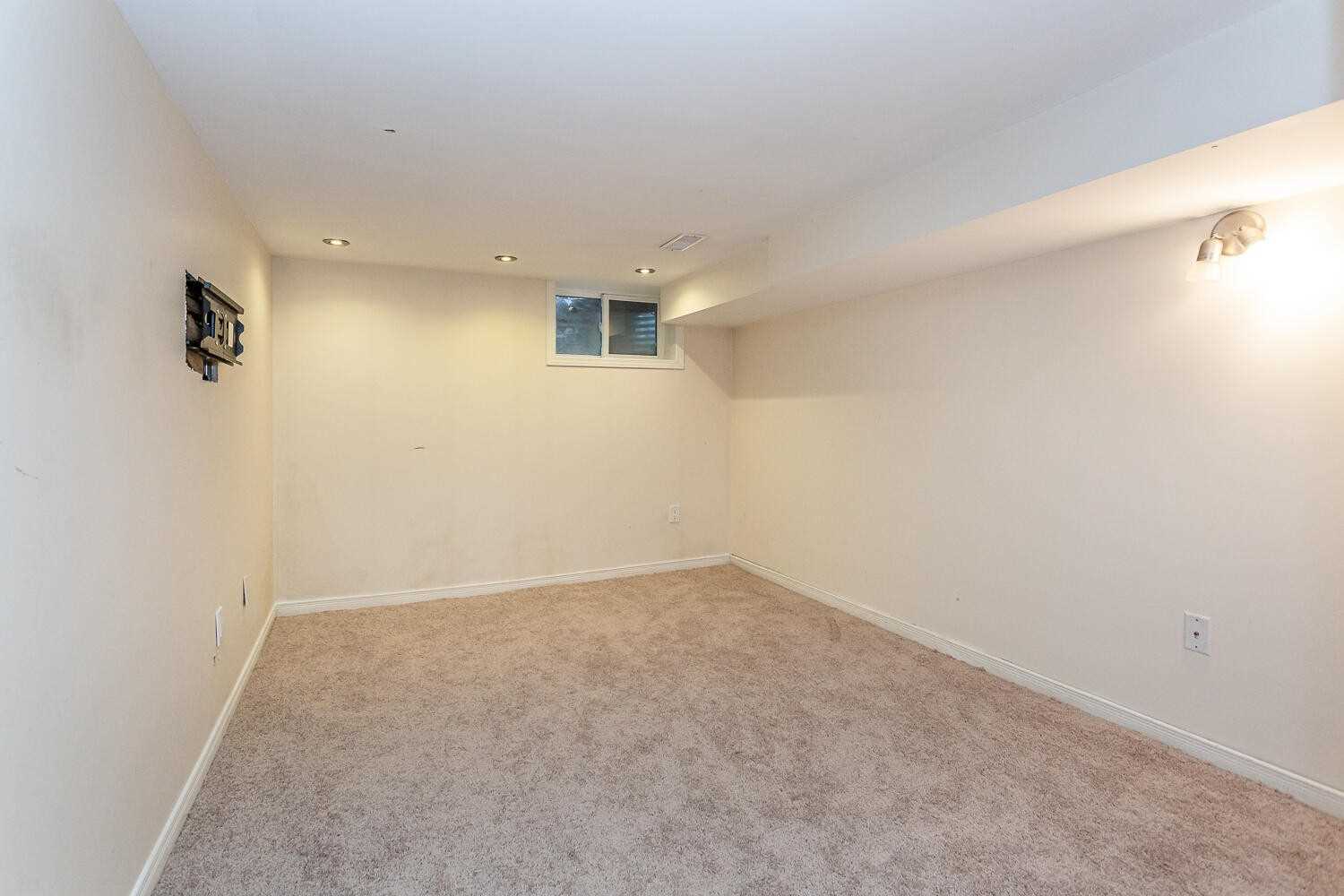 Listing W5470536 - Large Photo # 23