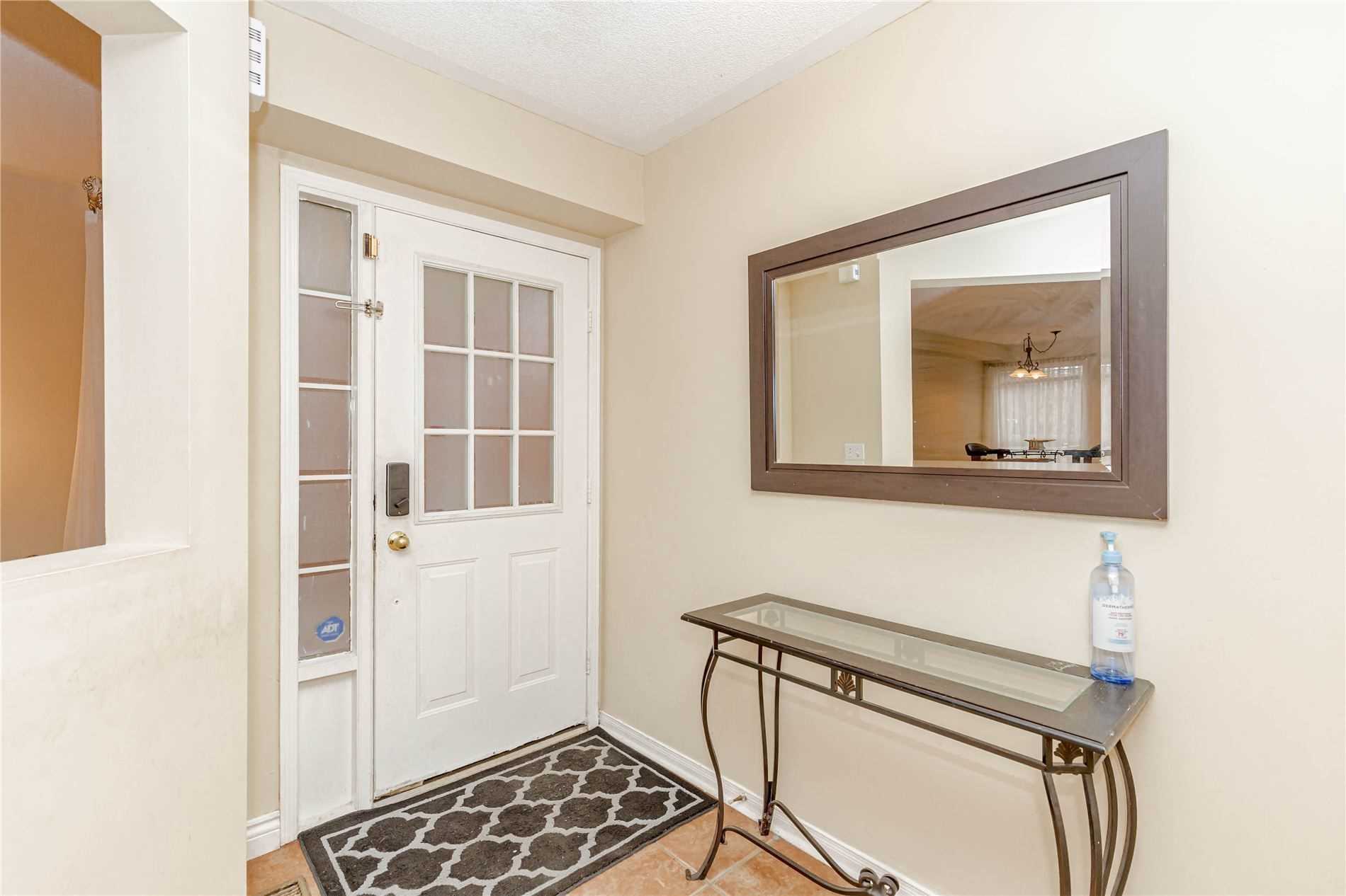 1188 Prestonwood Cres