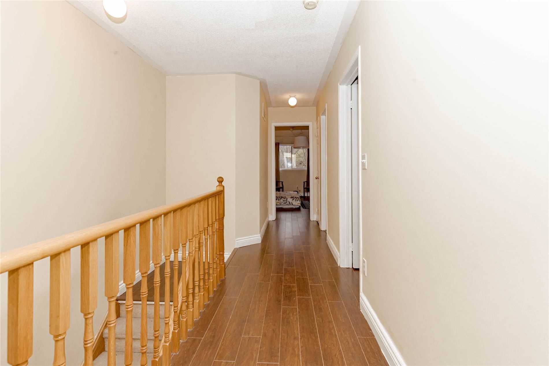 1188 Prestonwood Cres