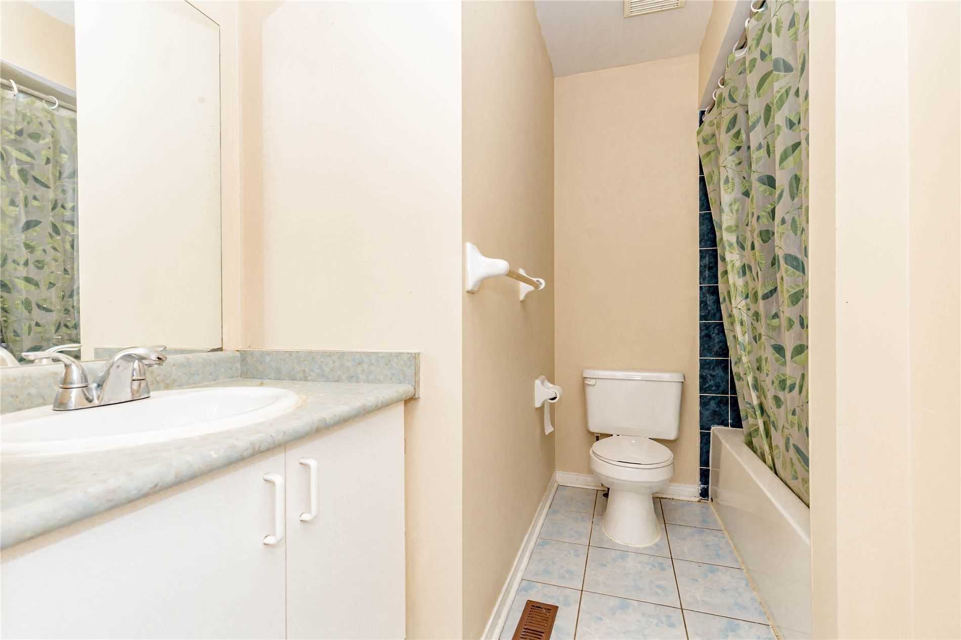 1188 Prestonwood Cres