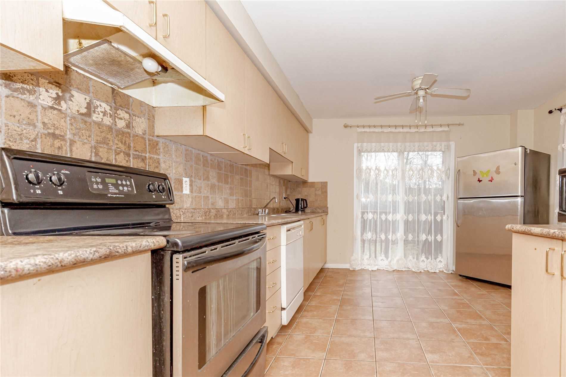 1188 Prestonwood Cres
