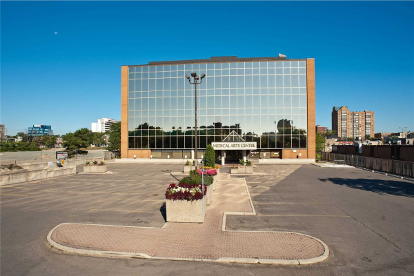 71 King St W, Mississauga