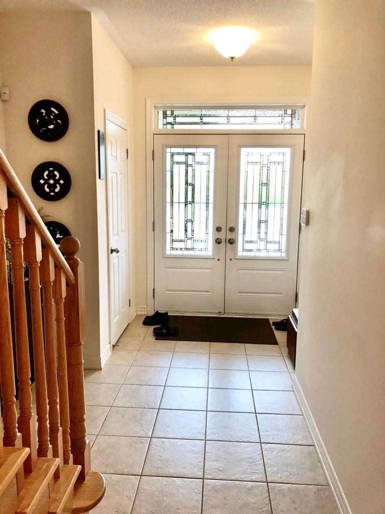 963 Transom Cres