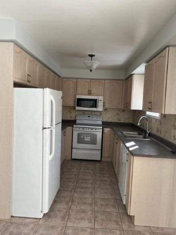 60 Fordwich Blvd