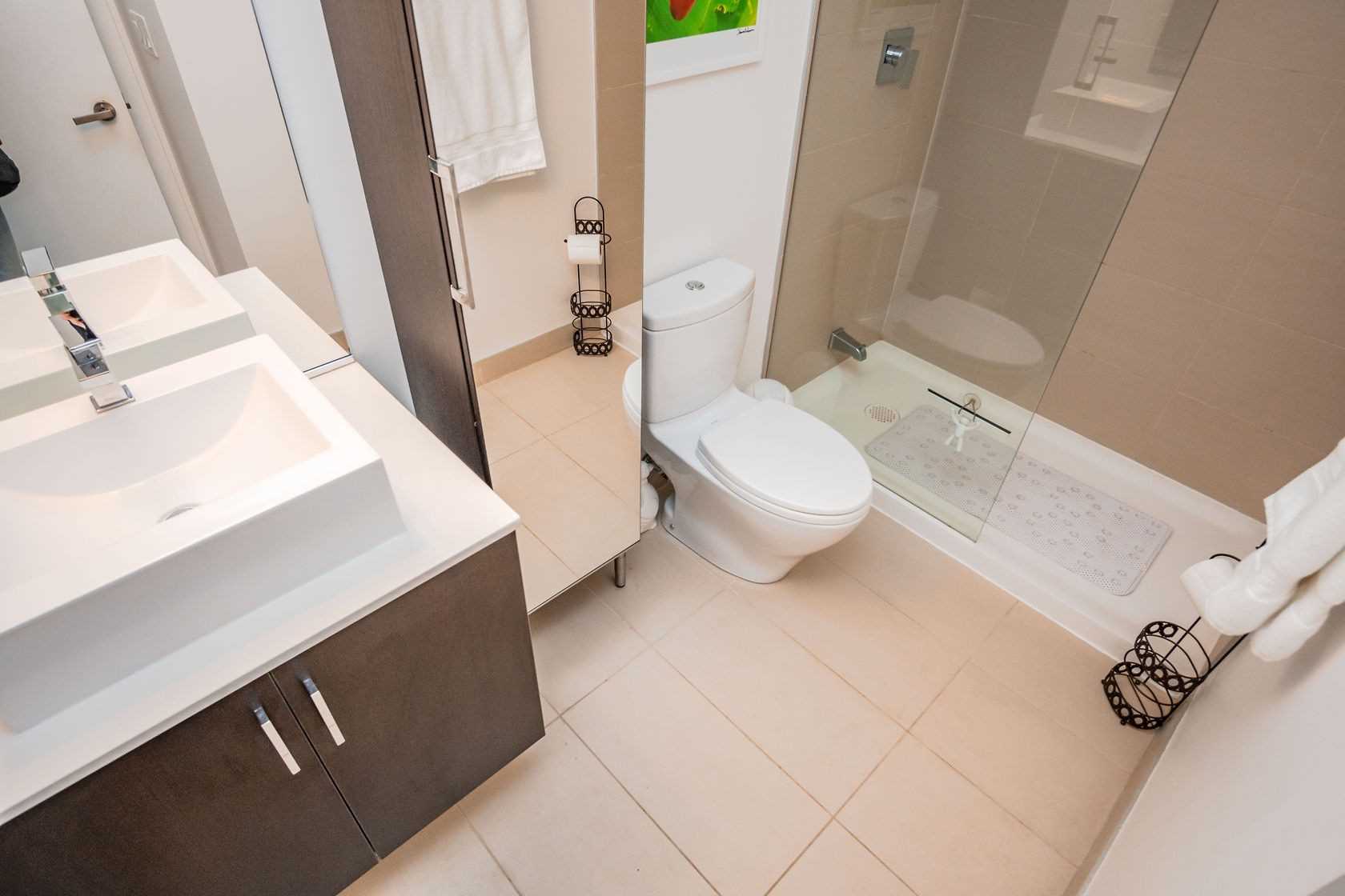 36 Howard Park Ave, #303