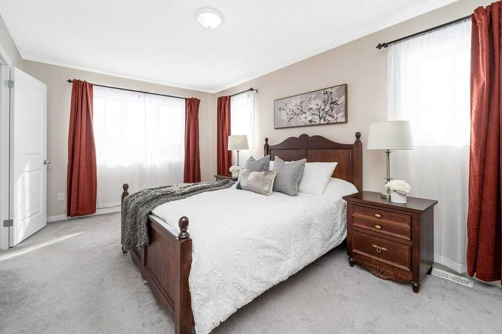 1 England Ave