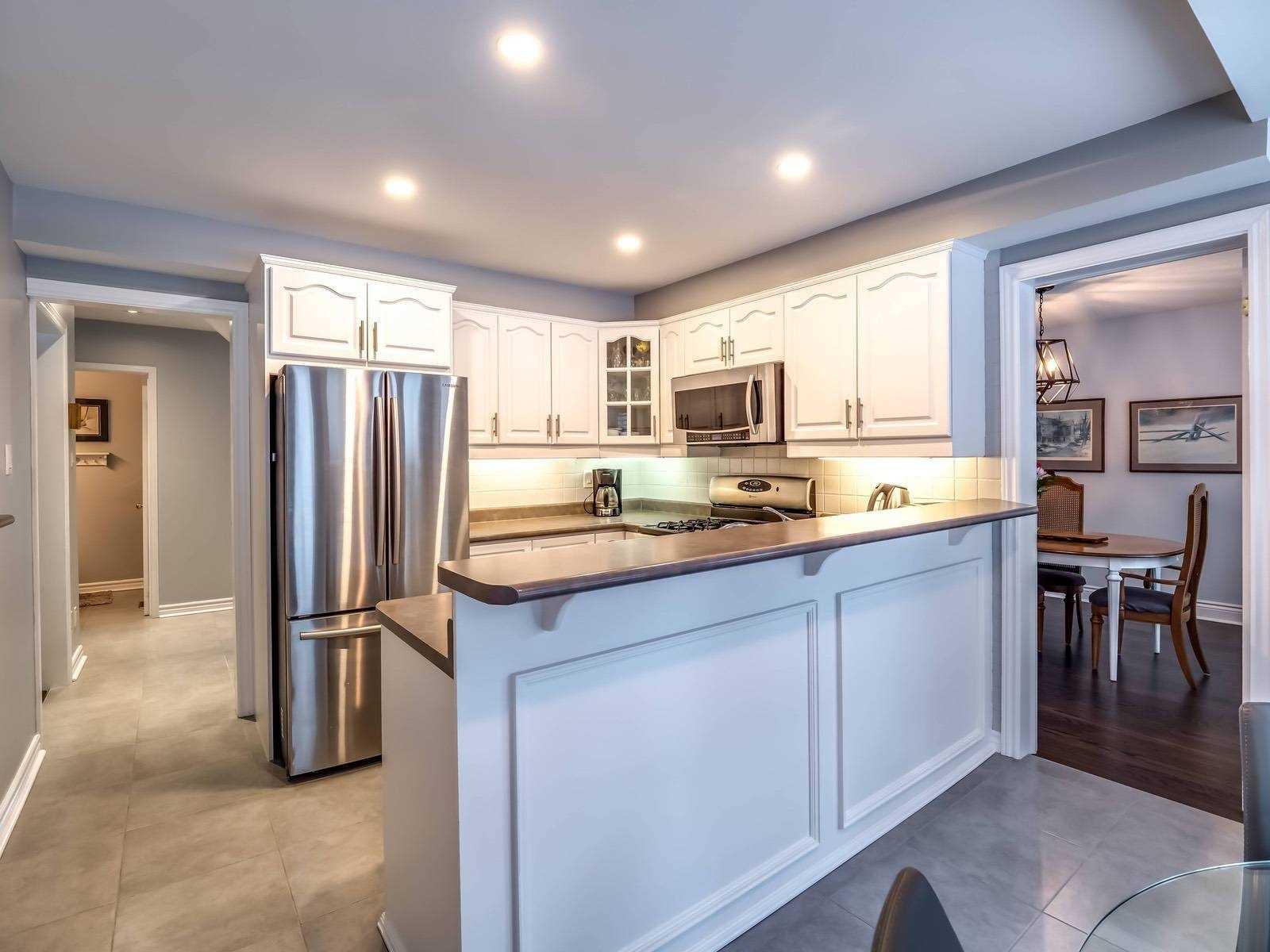 40 Barr Cres