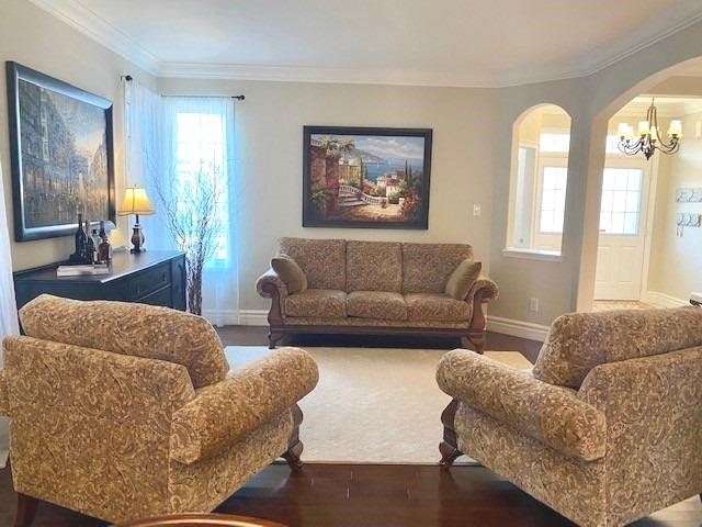 501 Cusick Circ