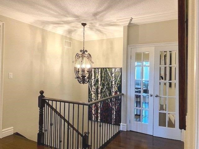 501 Cusick Circ