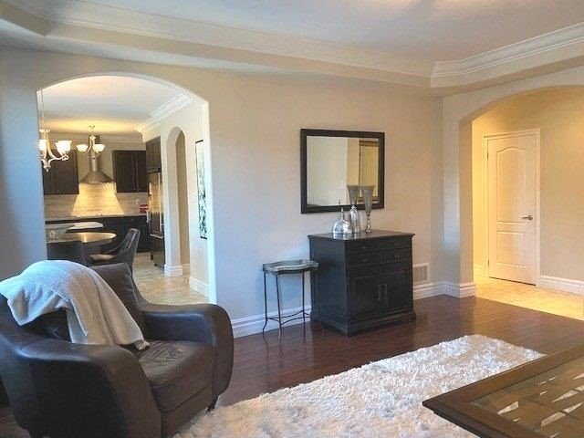 501 Cusick Circ