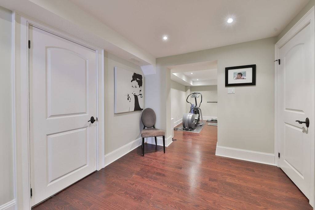 1267 Cambridge Dr