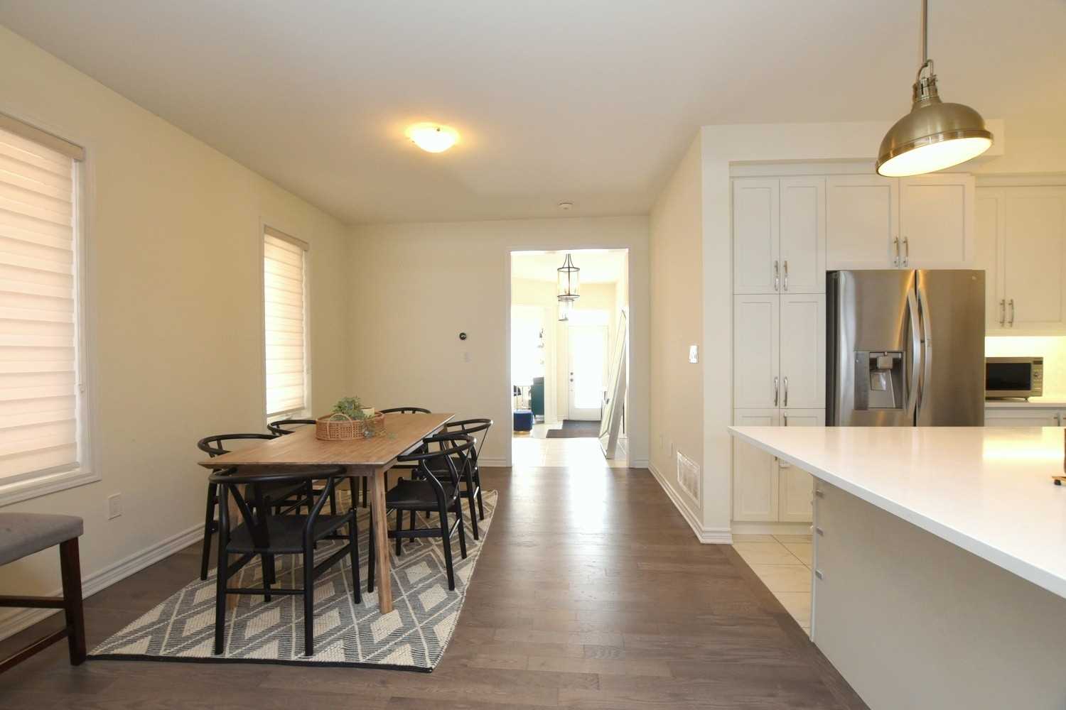 1363 Chretien St