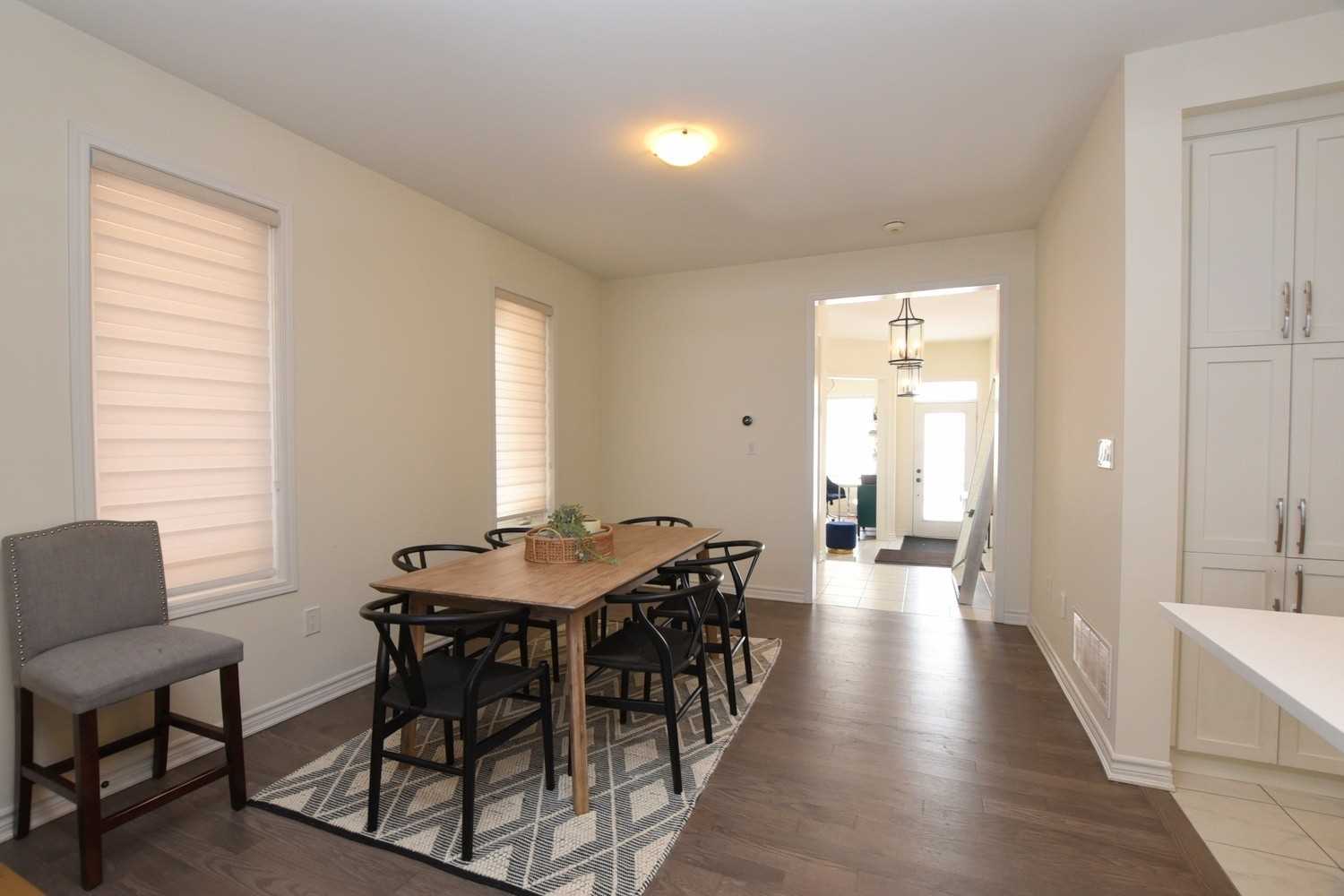 1363 Chretien St