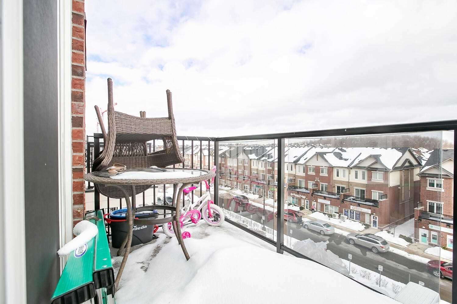 50 Sky Harbour Dr, #403