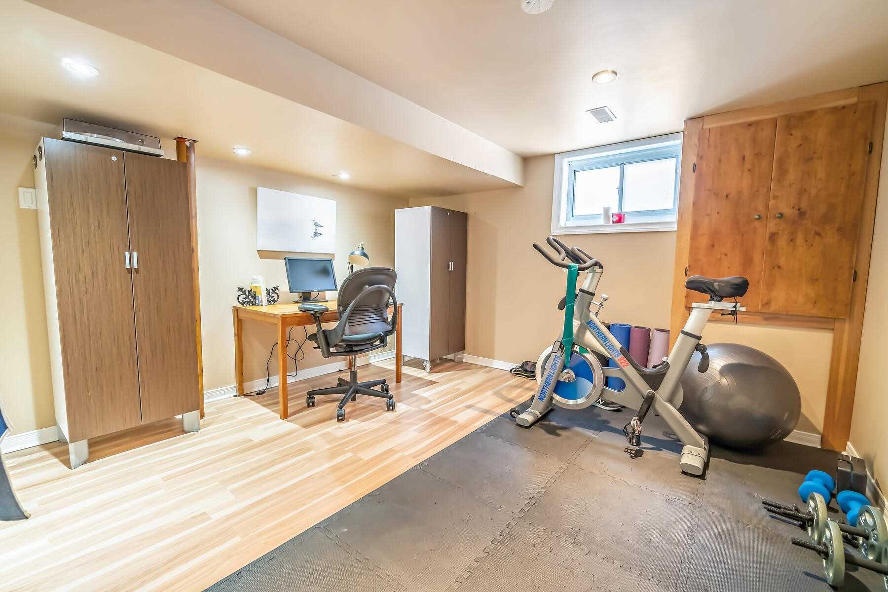 25 Gower Rd